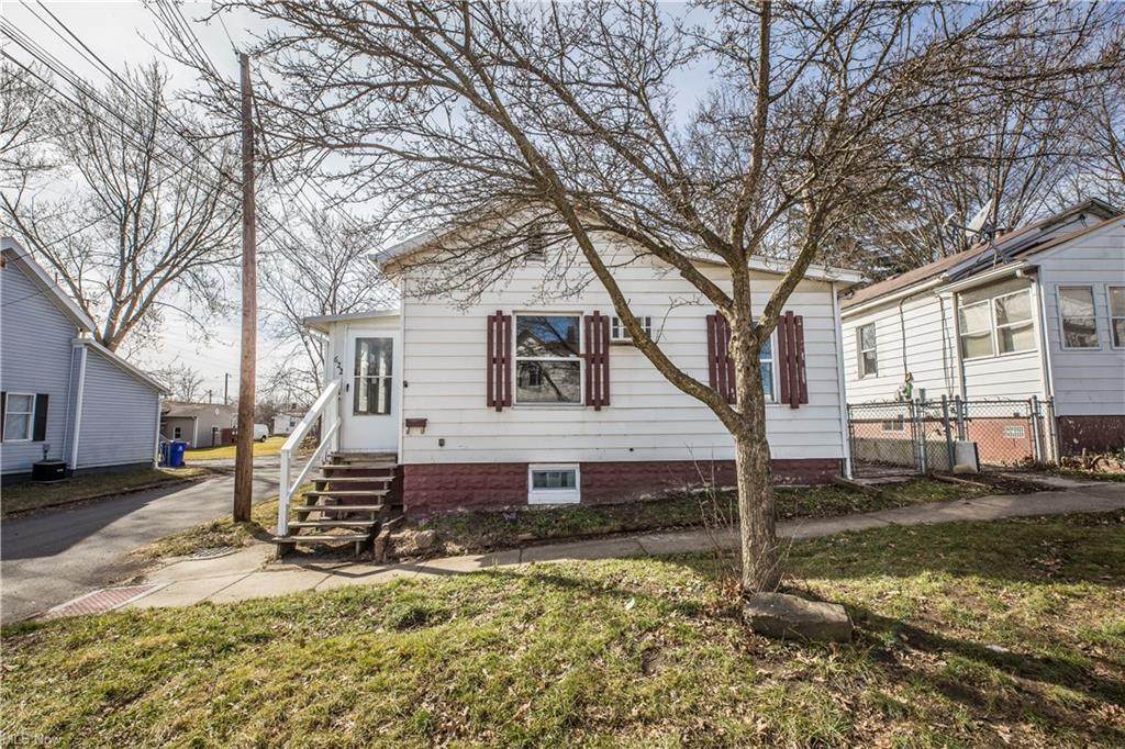 622 Meridian Street - Photo 1