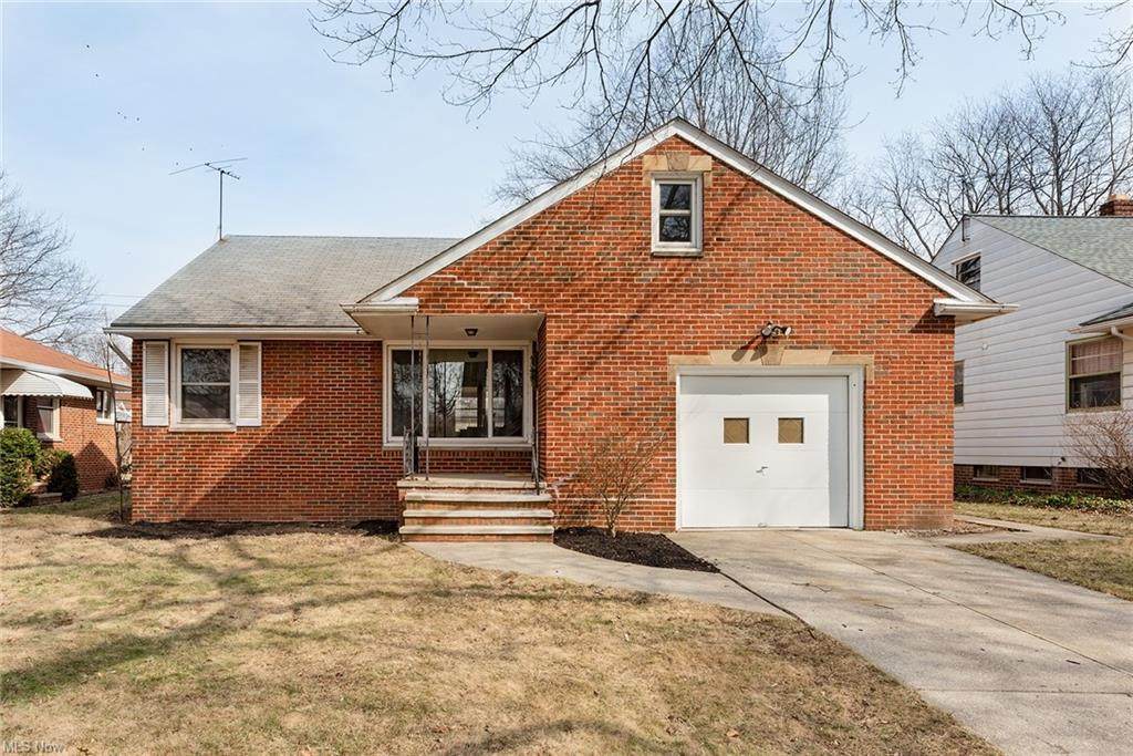 5851 Clearview Drive - Photo 1