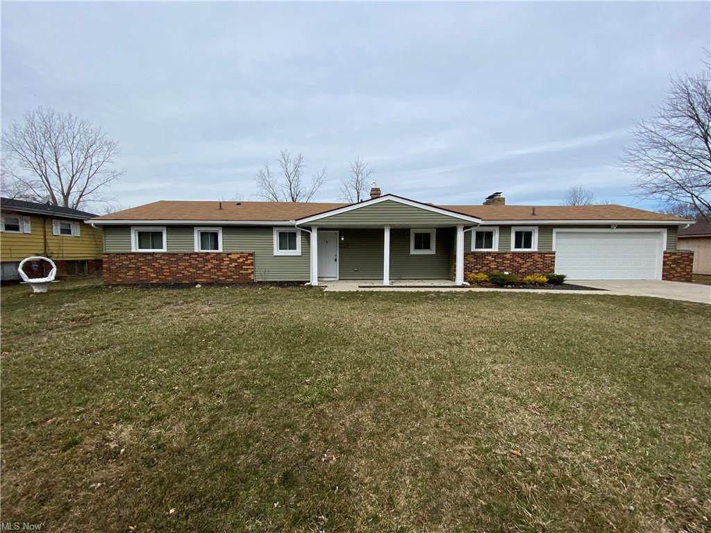 5426 Beavercrest Drive - Photo 1