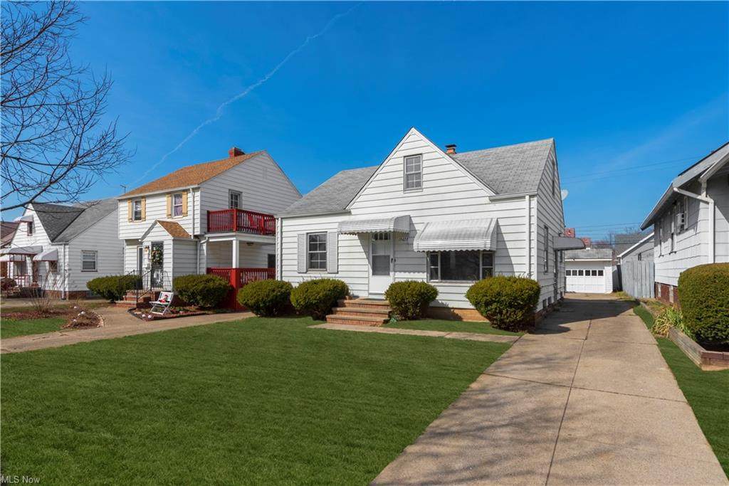 13428 Saint James Avenue - Photo 1
