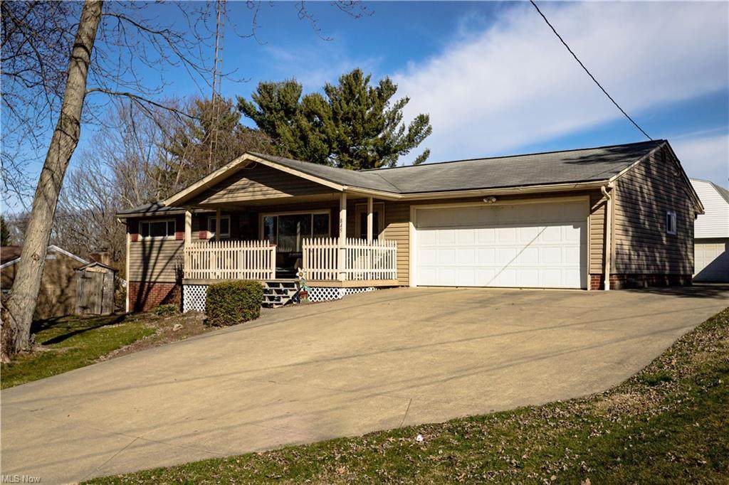 845 Davis Street - Photo 1
