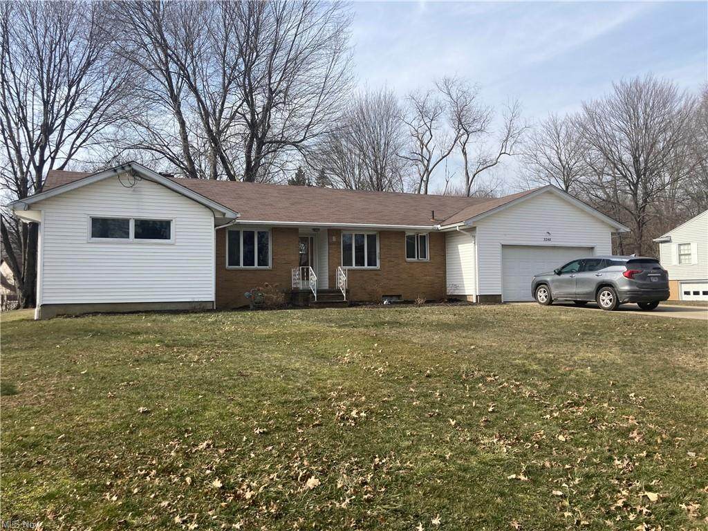 3240 Morewood Road - Photo 1