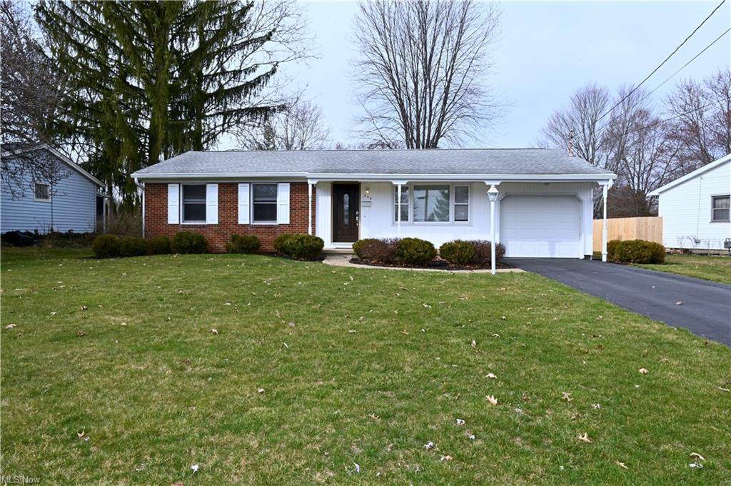 550 Janet Drive - Photo 1
