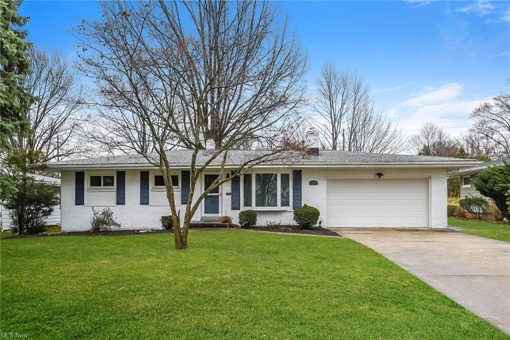 718 Starlight Drive - Photo 1