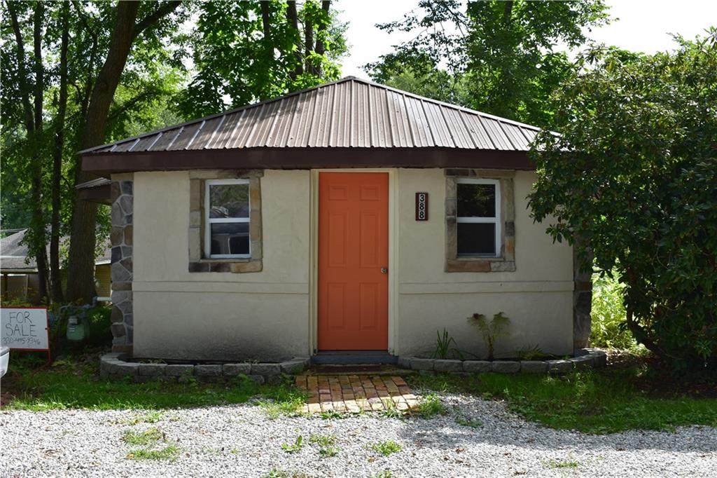 388 Navarre Avenue - Photo 1