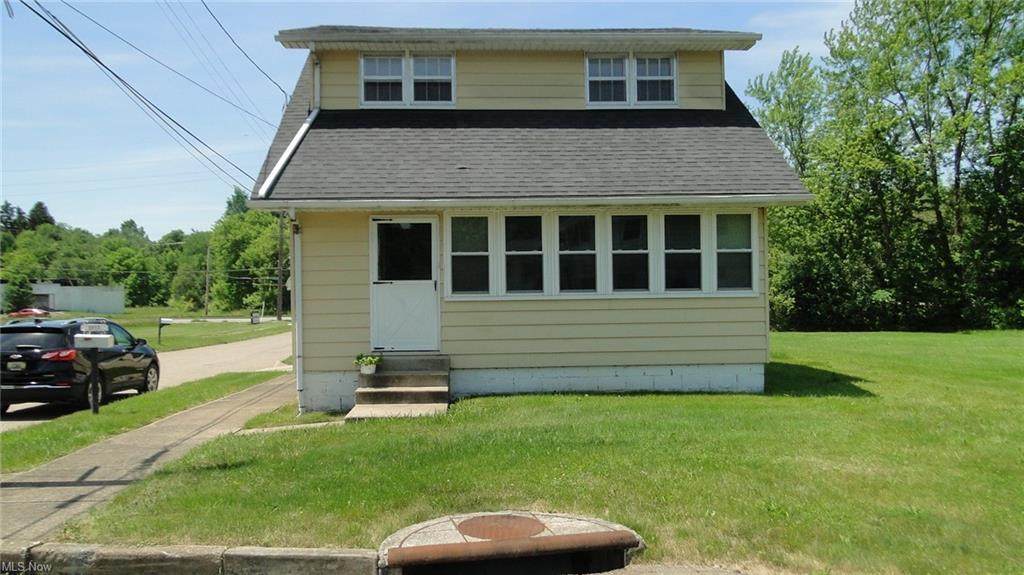 3012 Shannon Avenue - Photo 1