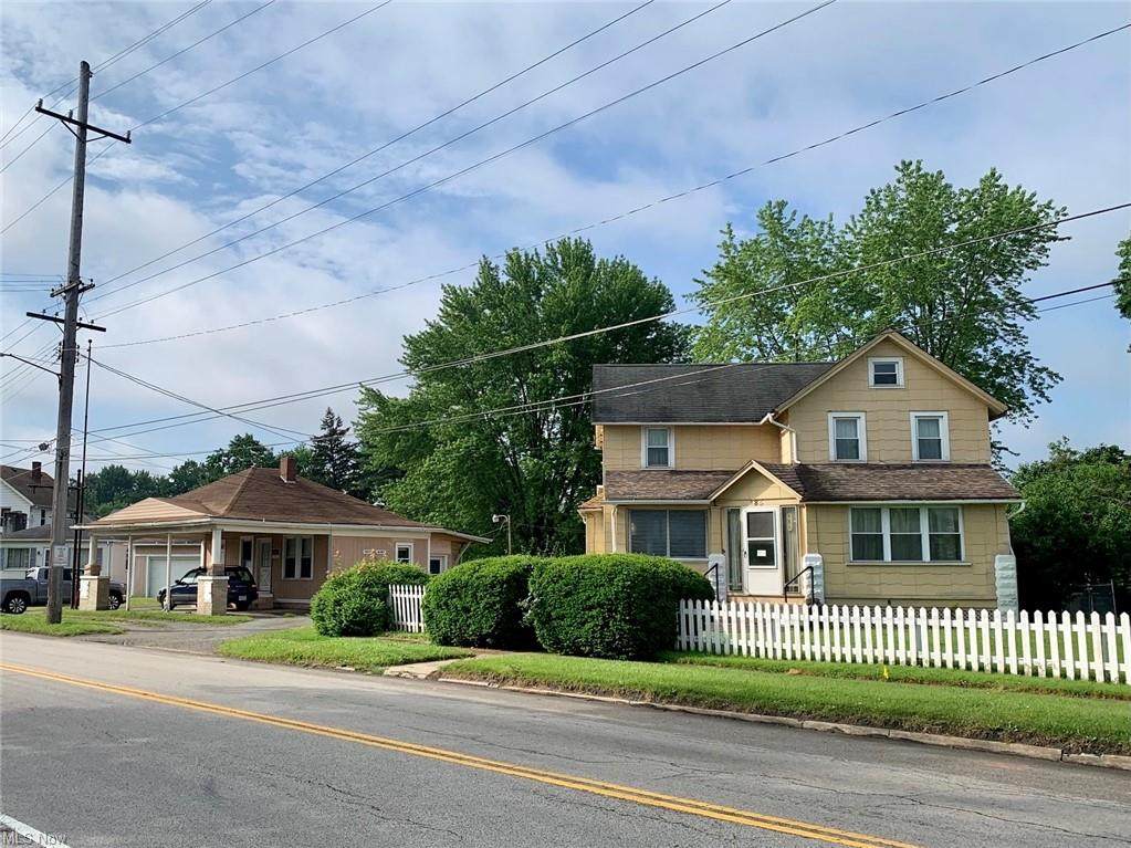 985 Warren Avenue - Photo 1