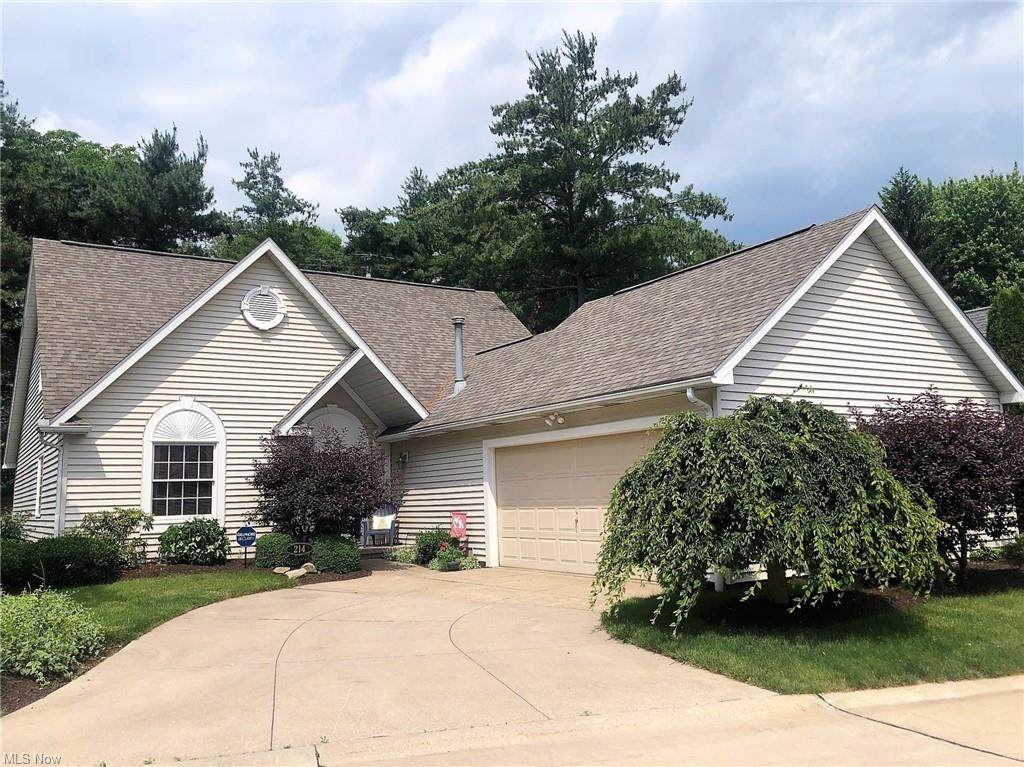 214 Lake Pointe Drive - Photo 1