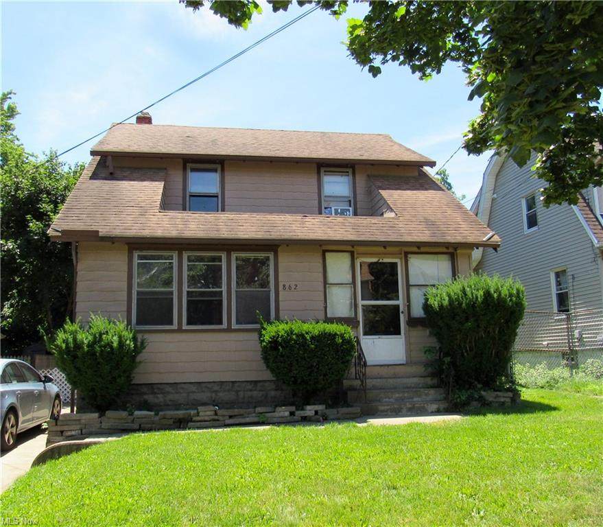 862 Wilmot Street - Photo 1