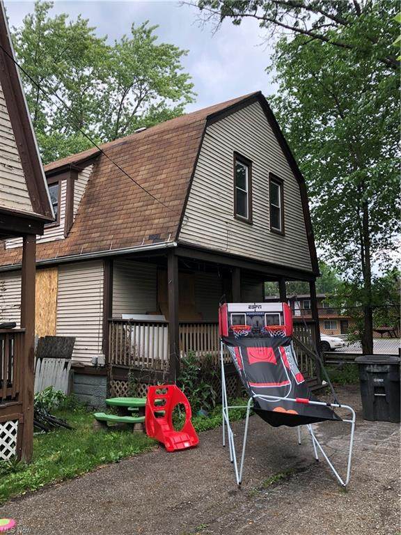 477 Plymouth Avenue - Photo 1