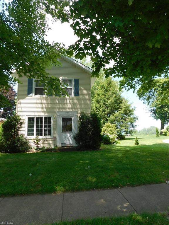 1727 Walnut Boulevard - Photo 1