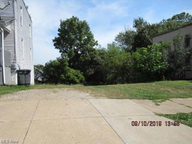 2107 5th Street - Photo 1