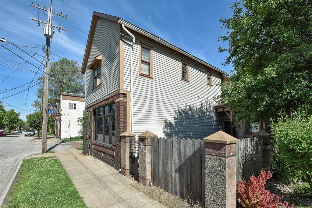 1154 Rowley Avenue - Photo 1