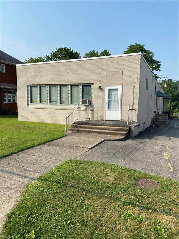 255 Wood Street - Photo 1