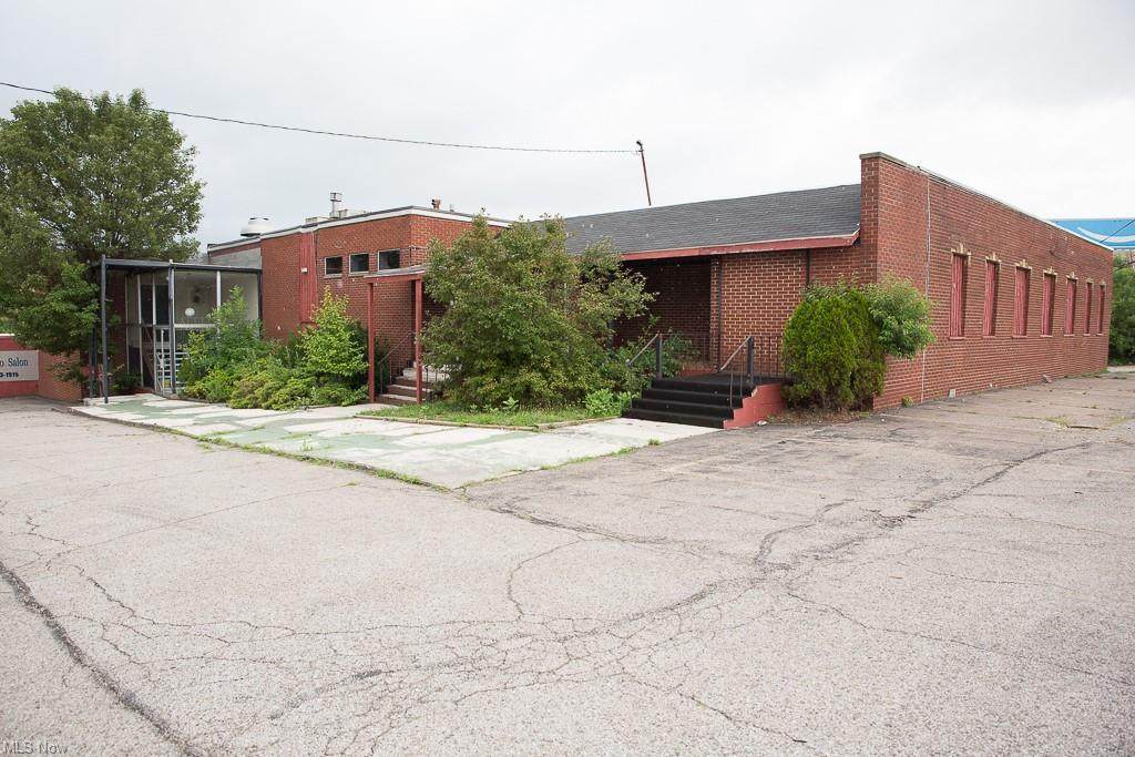 39462 Center Ridge Road - Photo 1