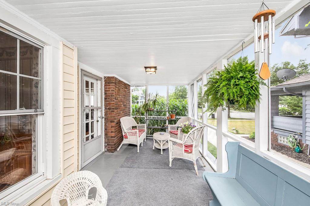 17226 Clifton Boulevard - Photo 1