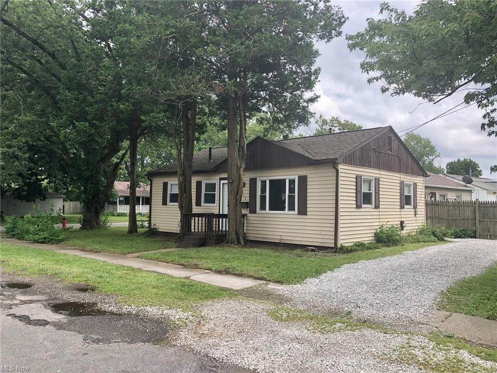 2113 Endrow Avenue - Photo 1