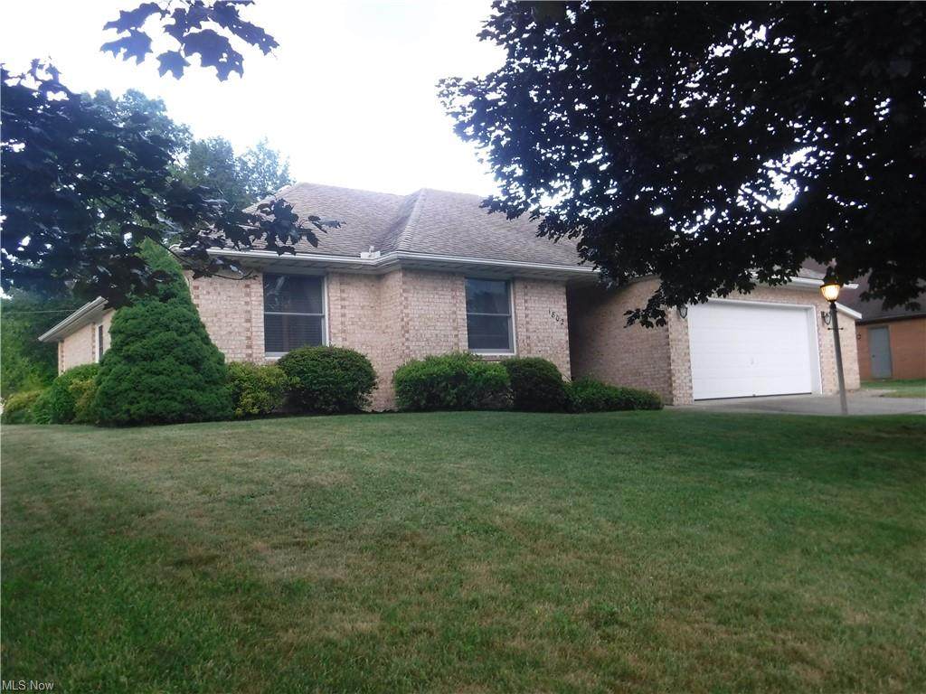 1802 Eagle Drive - Photo 1