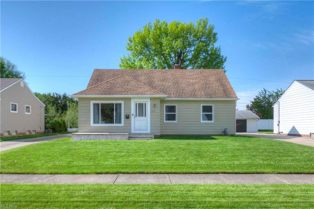 11081 Fairlawn Drive - Photo 1
