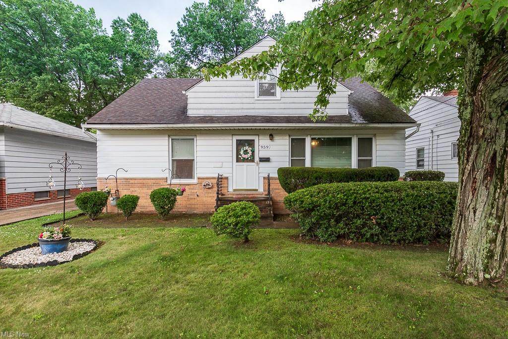 959 Newberry Avenue - Photo 1