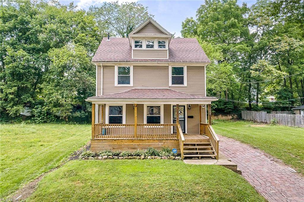 1084 La Croix Avenue - Photo 1