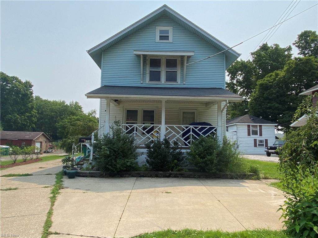 627 Broadway - Photo 1