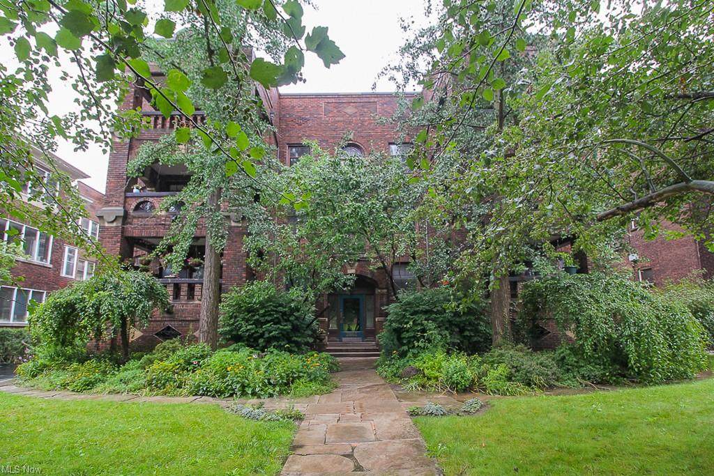2661 Euclid Heights Boulevard - Photo 1
