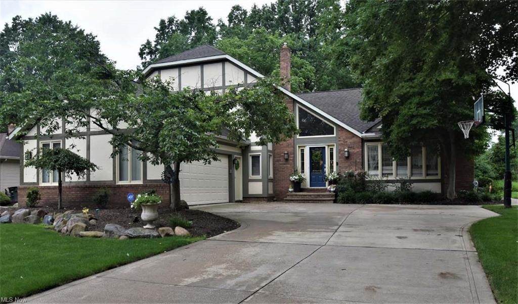 6604 Beechwood Drive - Photo 1