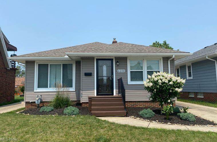 6200 Pelham Drive - Photo 1