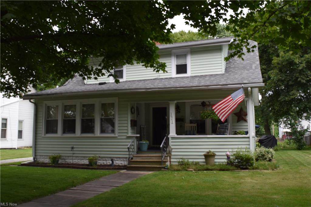 131 Sylvester Street - Photo 1