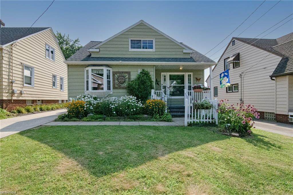5353 111th Street - Photo 1