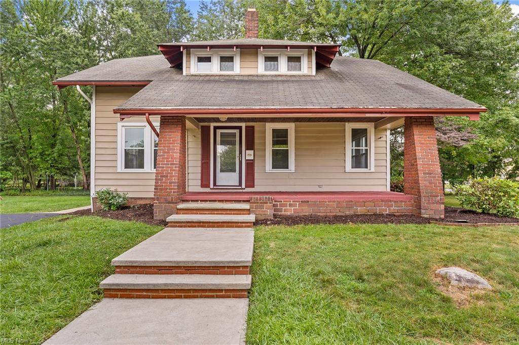 645 250th Street - Photo 1