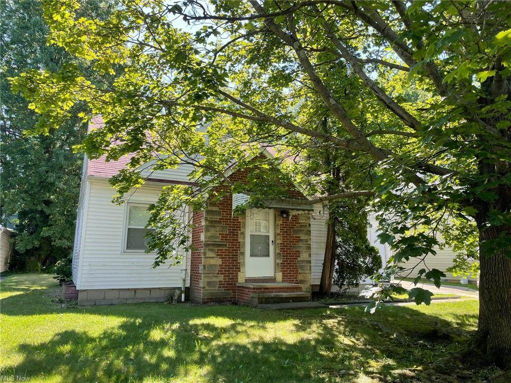 707 Hawkins Avenue - Photo 1