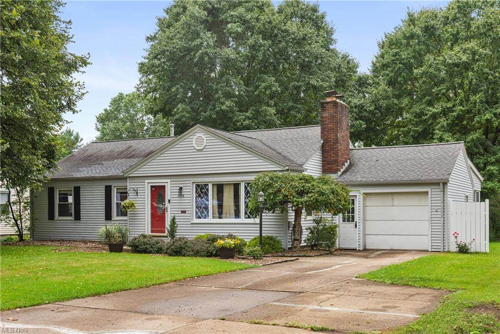 5908 Parkland Avenue - Photo 1