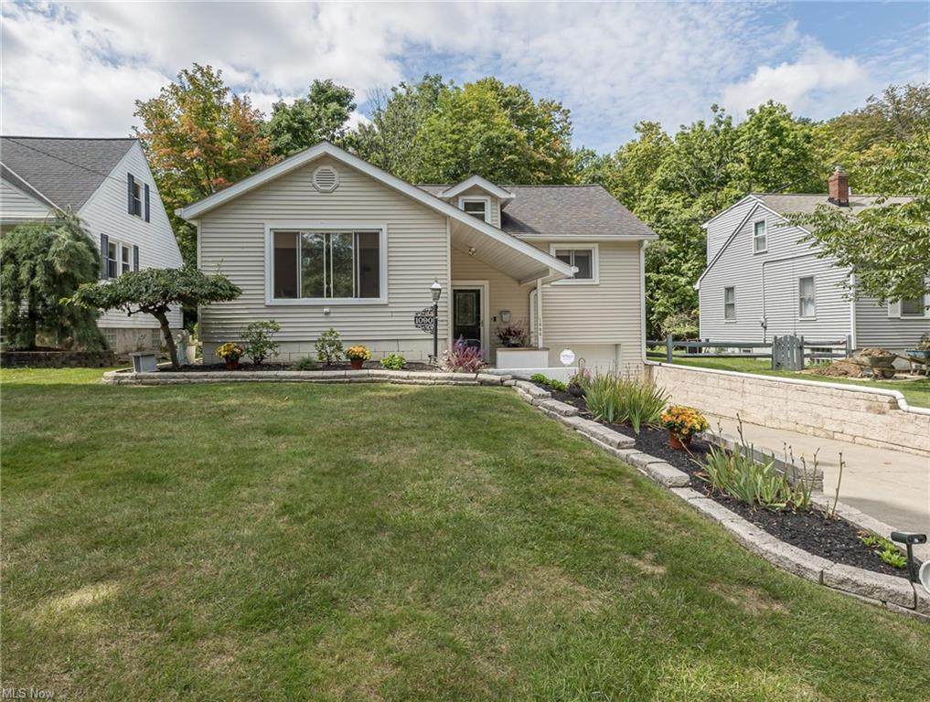 1090 Washington Boulevard - Photo 1