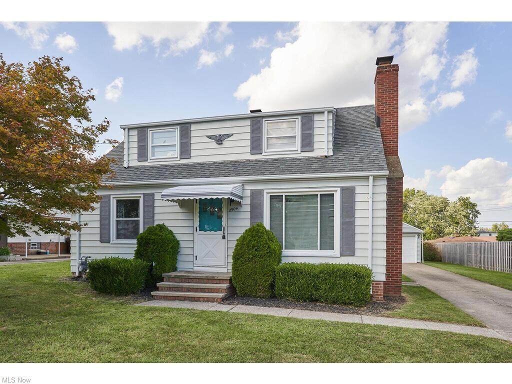 2904 Hilltop Drive - Photo 1