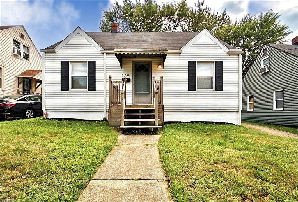 938 Austin Avenue - Photo 1