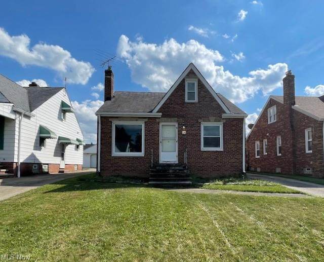 6211 Hampstead Avenue - Photo 1