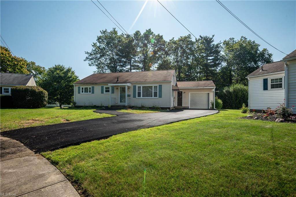 536 Sheldon Street - Photo 1