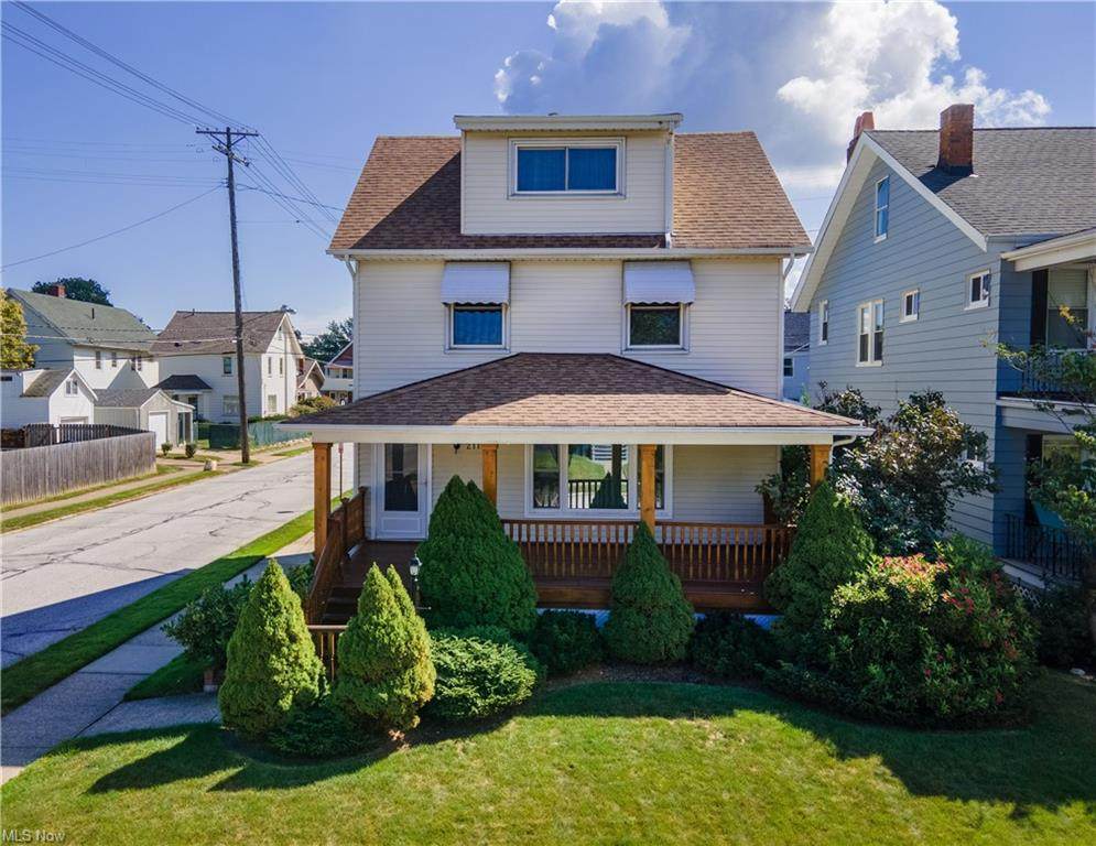 2111 Wascana Avenue - Photo 1
