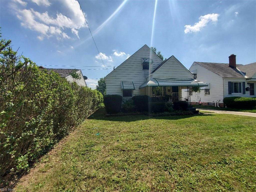 13314 Oak Park Boulevard - Photo 1