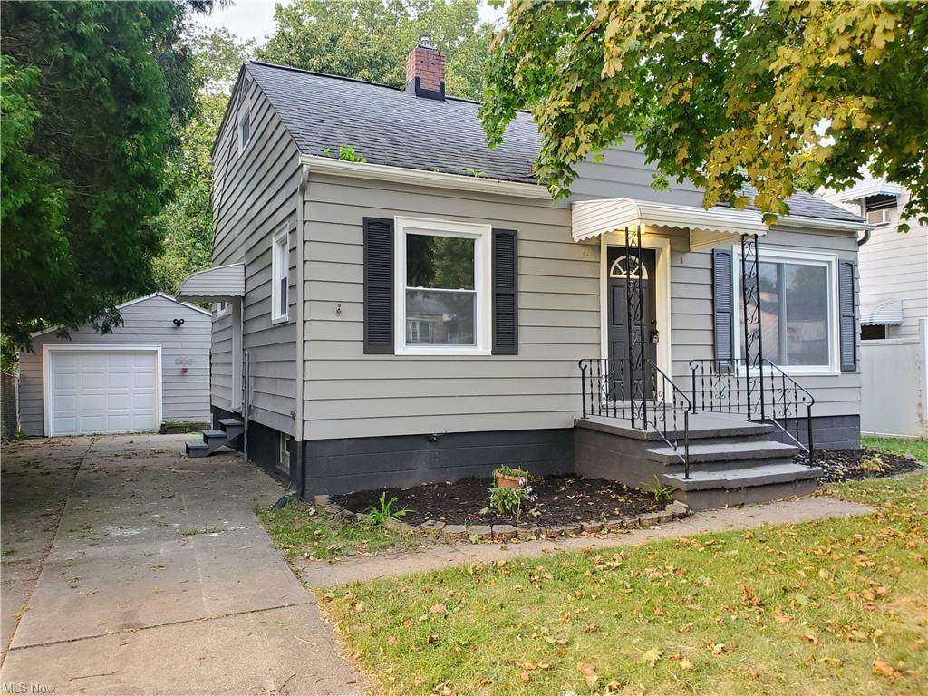 107 Adams Avenue - Photo 1