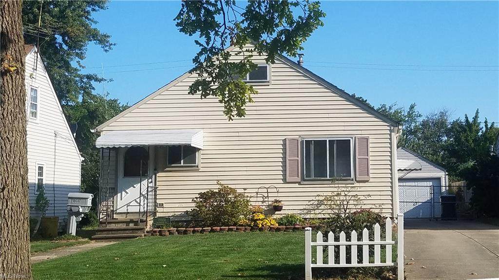 18600 Parkmount Avenue - Photo 1