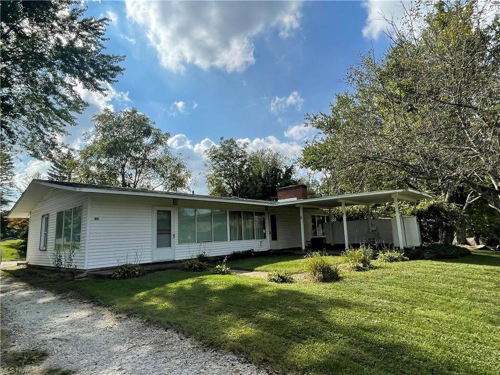 1418 Perry Drive - Photo 1
