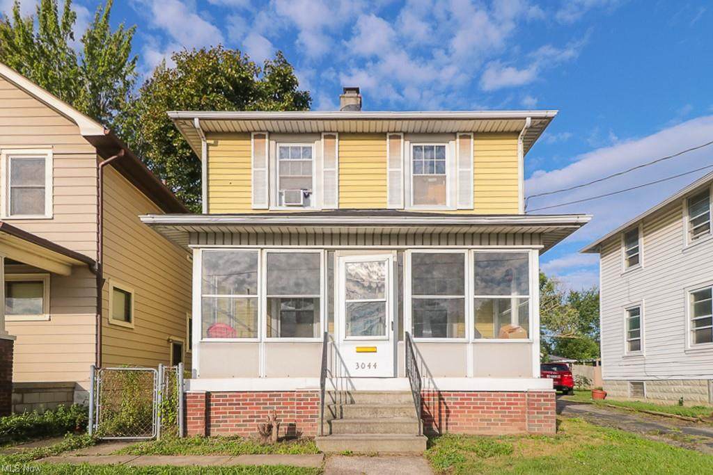 3044 Broadway - Photo 1