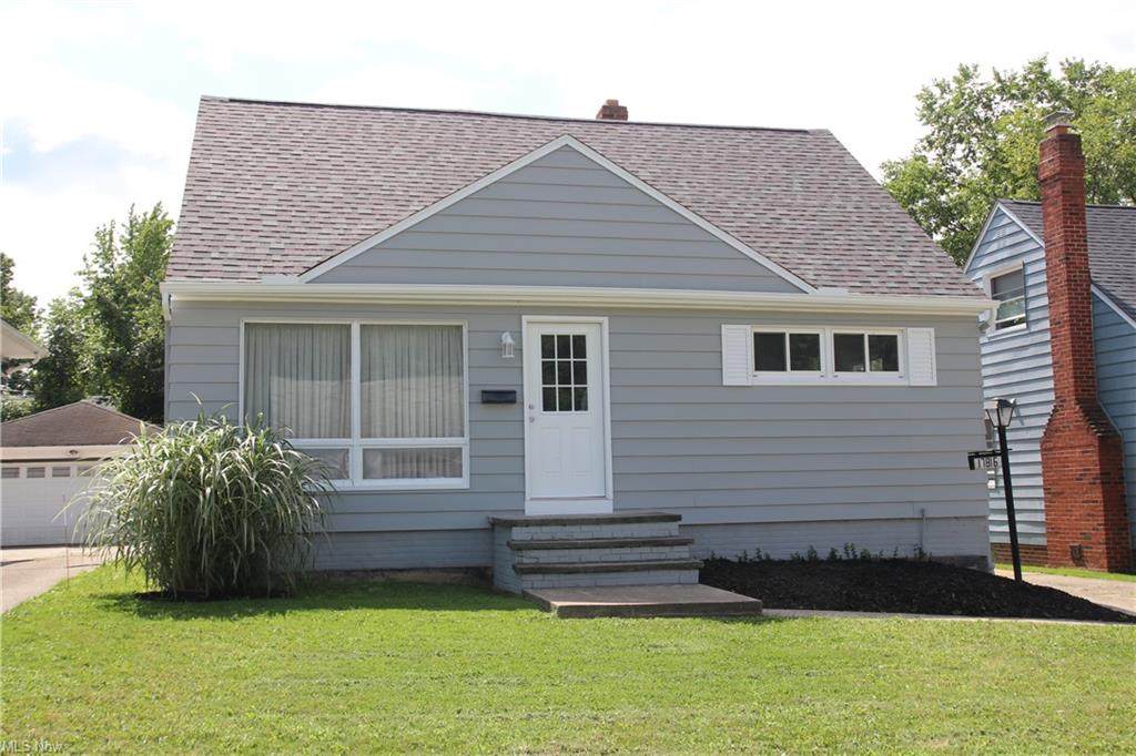 17816 Hazelwood Avenue - Photo 1