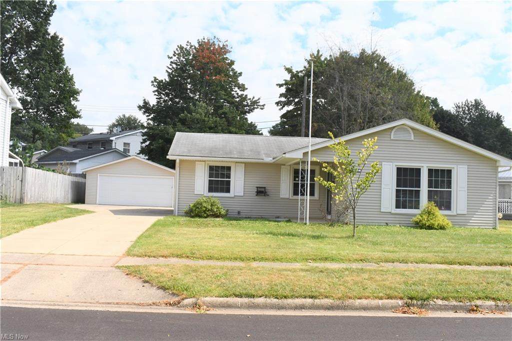 2315 Frederick Dr - Photo 1