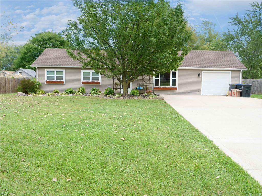 1935 Yorkshire Drive - Photo 1