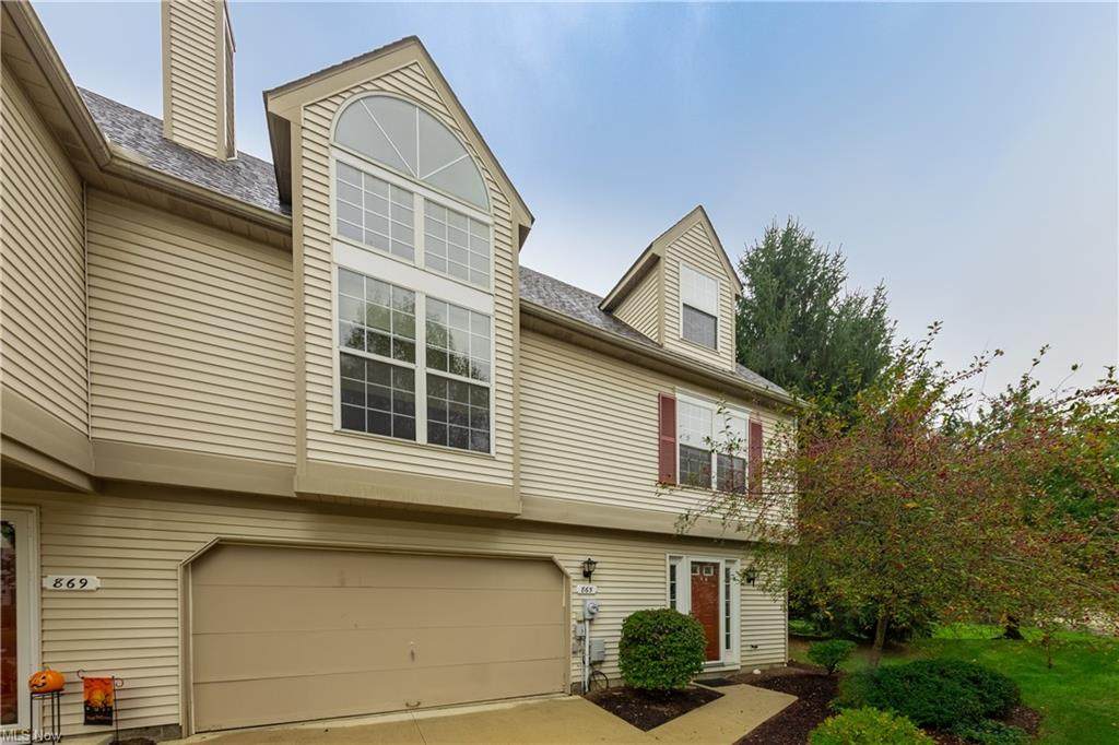 865 Heath Lane - Photo 1