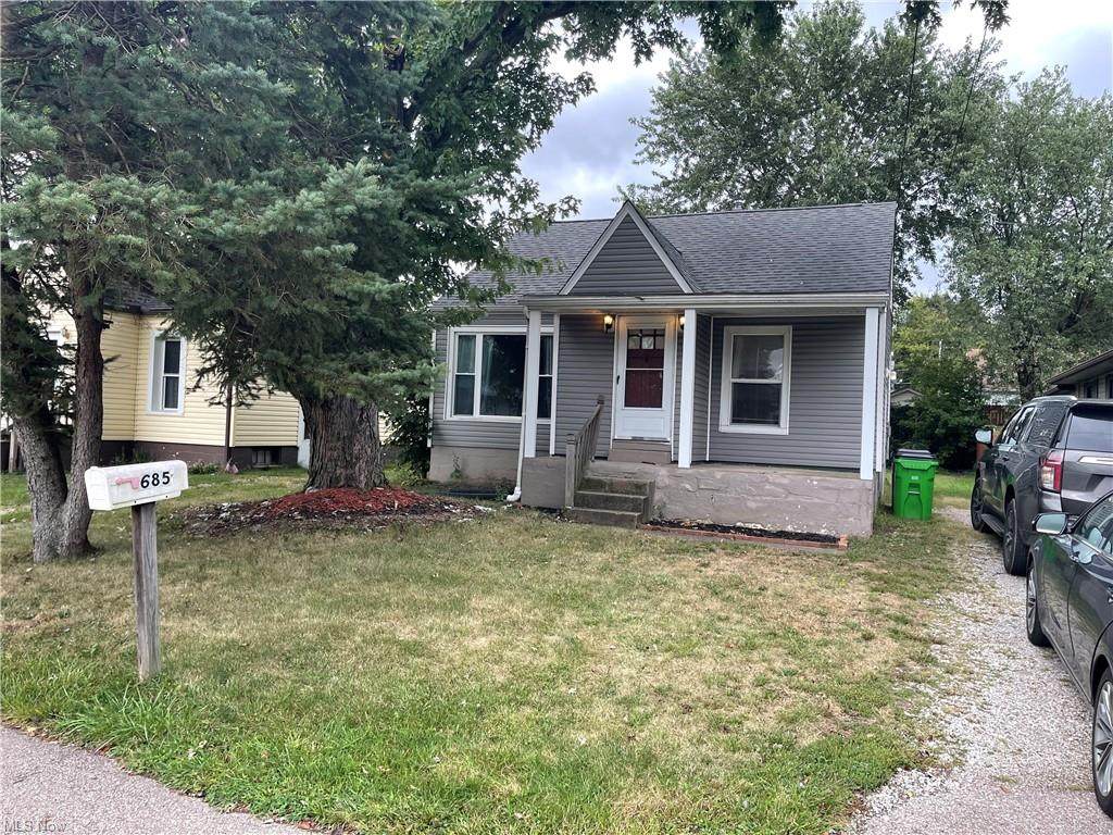 685 Newton Street - Photo 1